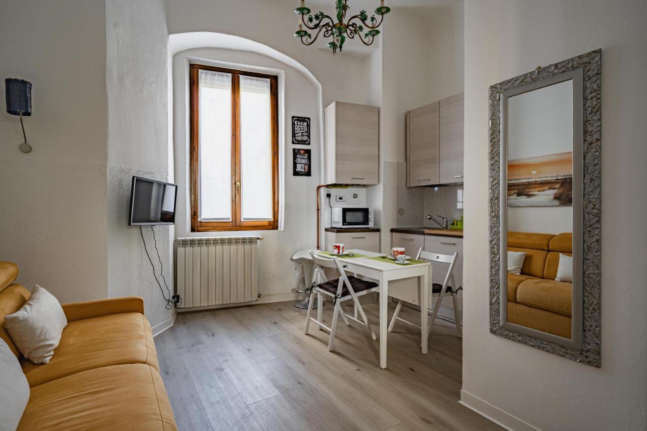 Milano, La Casetta Di Beatrice - By Host4U Buitenkant foto